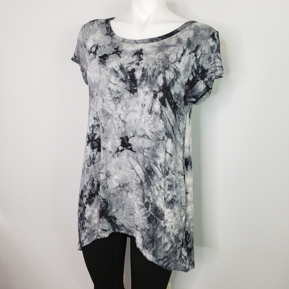 Coin 1804 Tops - Coin 1804 tunic button back tie dye blue gray